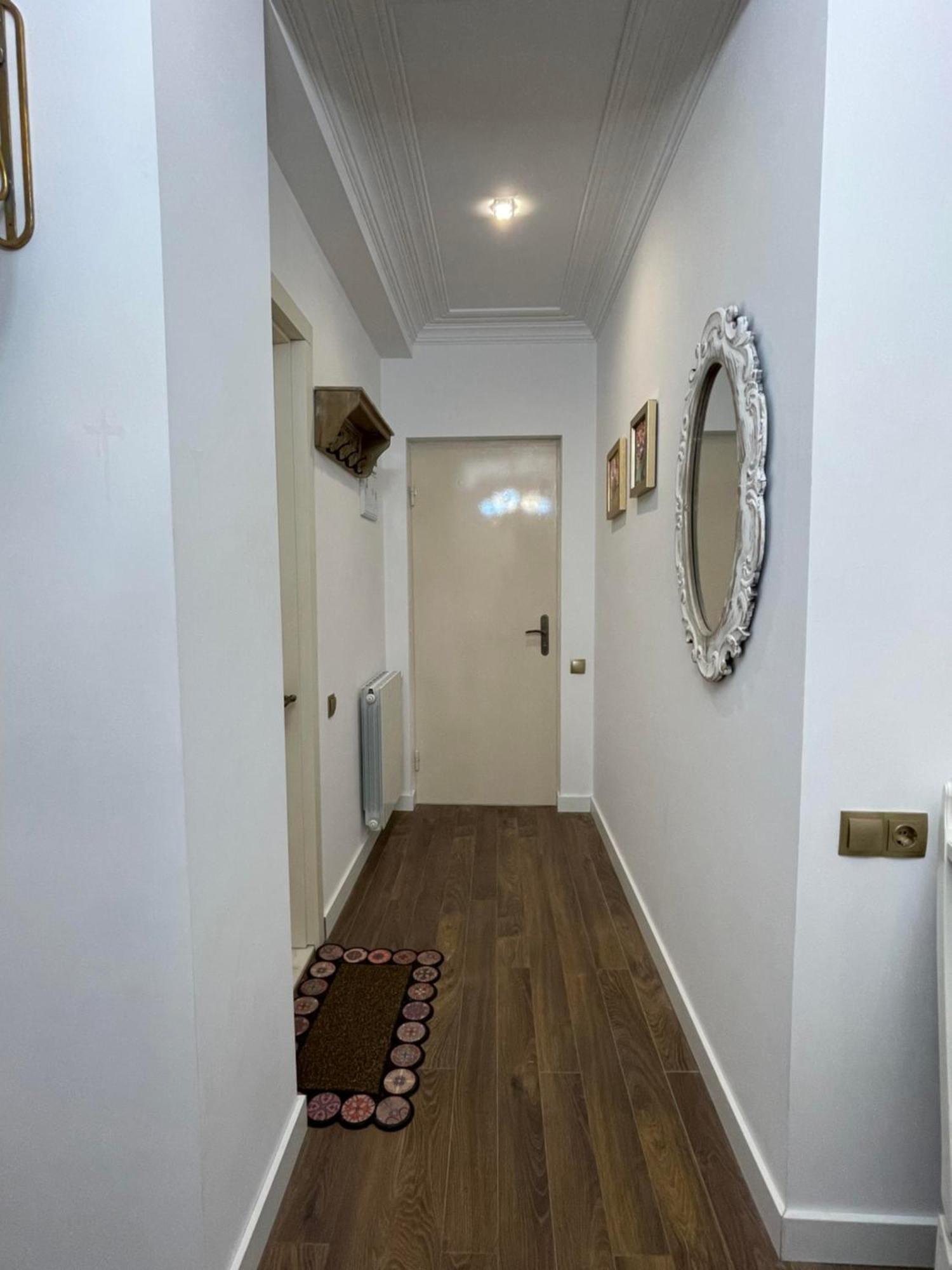 Picasso Apartment Кутаиси Екстериор снимка