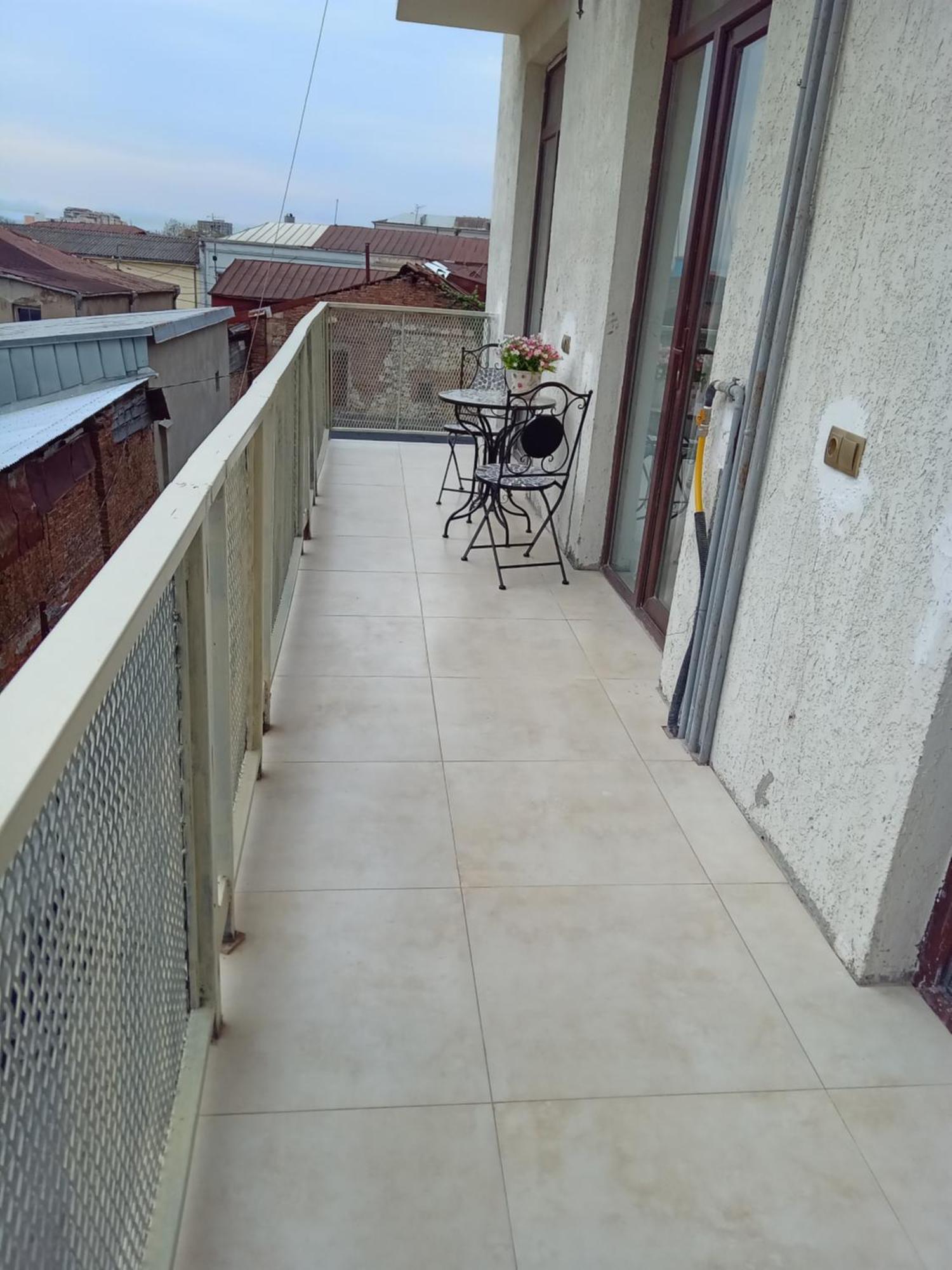 Picasso Apartment Кутаиси Екстериор снимка